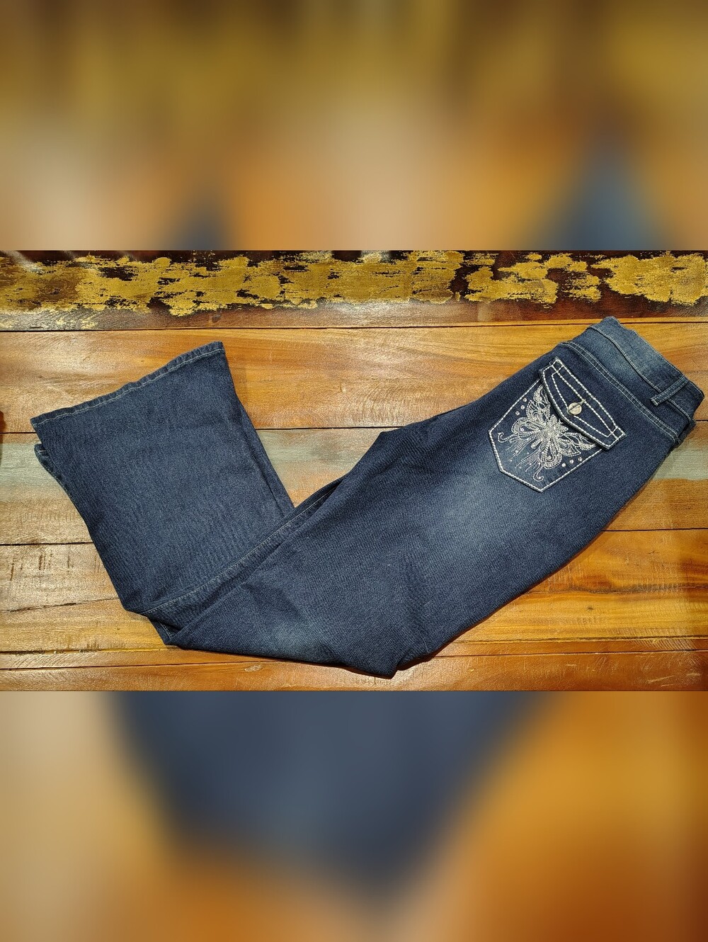 Dark Wash Women's Embroidered Pocket Jeans